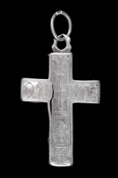 croix-pendentif 1889.6.8 Photo