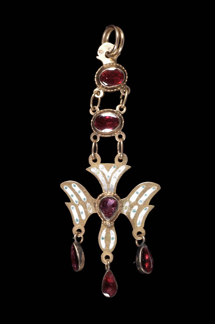 pendentif SAINT ESPRIT Auvergne, France 1819-1838 1896.8.60 Photo