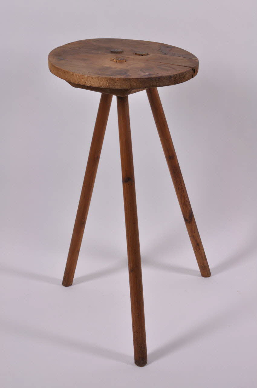 TABLE DE DENTELLIERE 1957.154.1 Photo Mucem