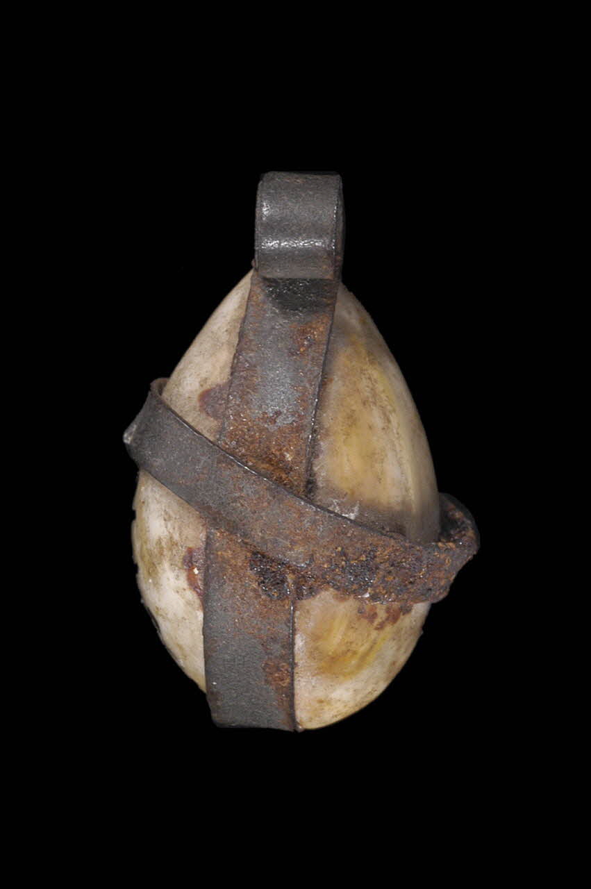 pendeloque pucelage 1901.1.261 Photo