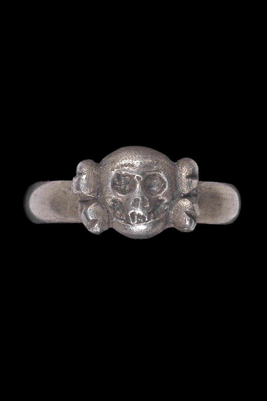 bague memento mori 1901.1.357 Photo