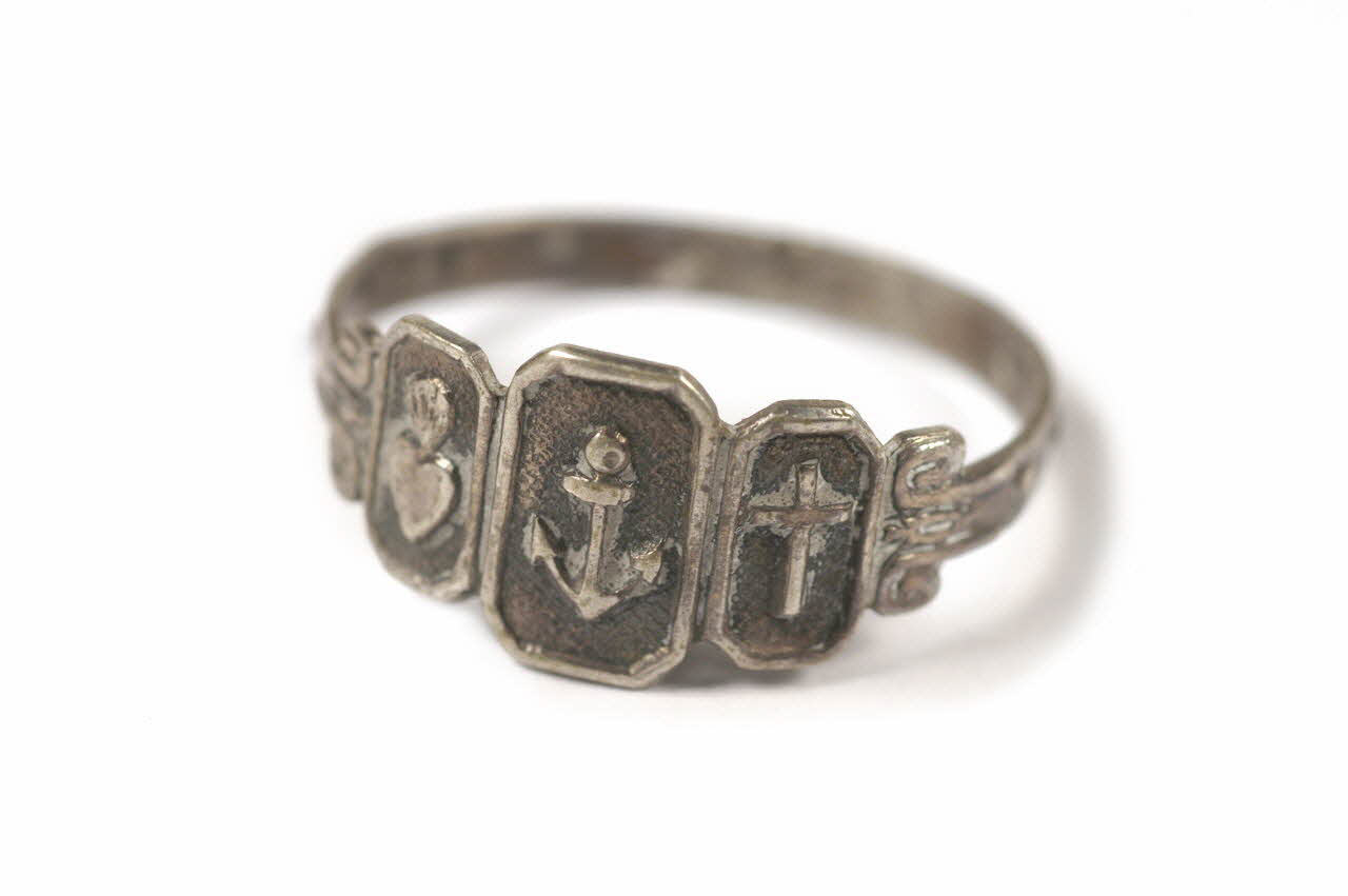 bague-dizainier Île-de-France, France 1838-1888 1901.1.377 Photo