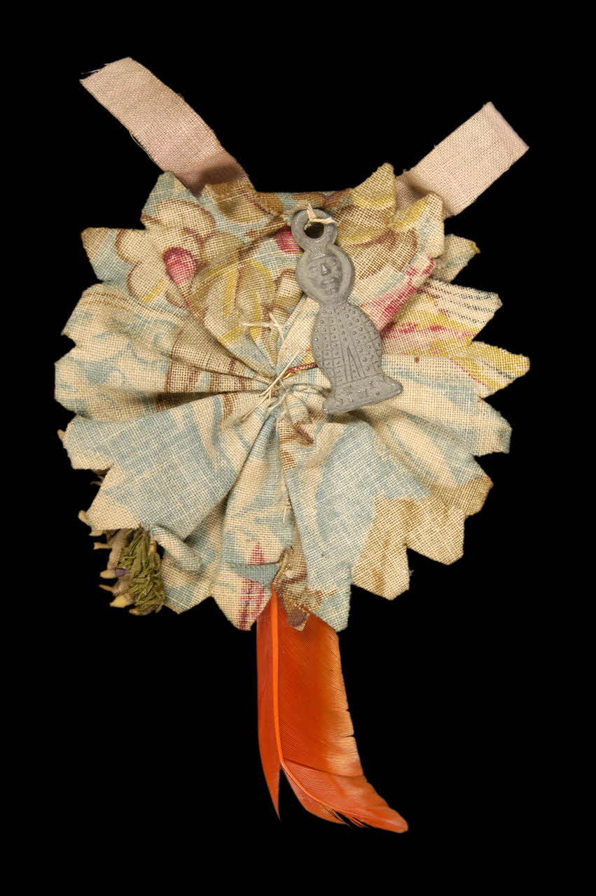 cocarde de saint Mathurin 1901.1.581 Photo