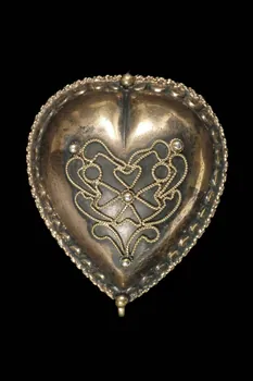 coeur-coulant Bretagne, France 1838-1888 1901.1.773.2 Photo Mucem / Virginie Louis