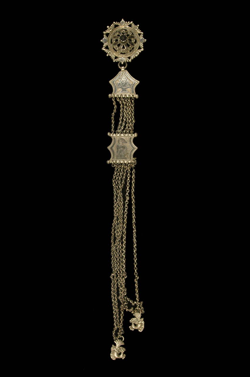 plastron alissida (chaîne) DMH1901.60.245 Photo