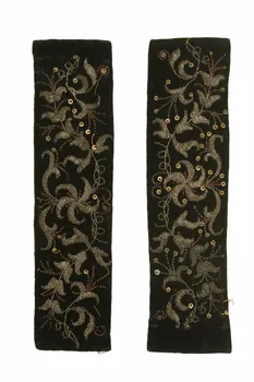 PAREMENTS DE VETEMENTS DMH1906.33.156.6 Photo