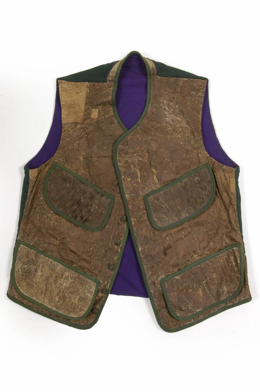 gilet sans manche DMH1906.33.31 Photo