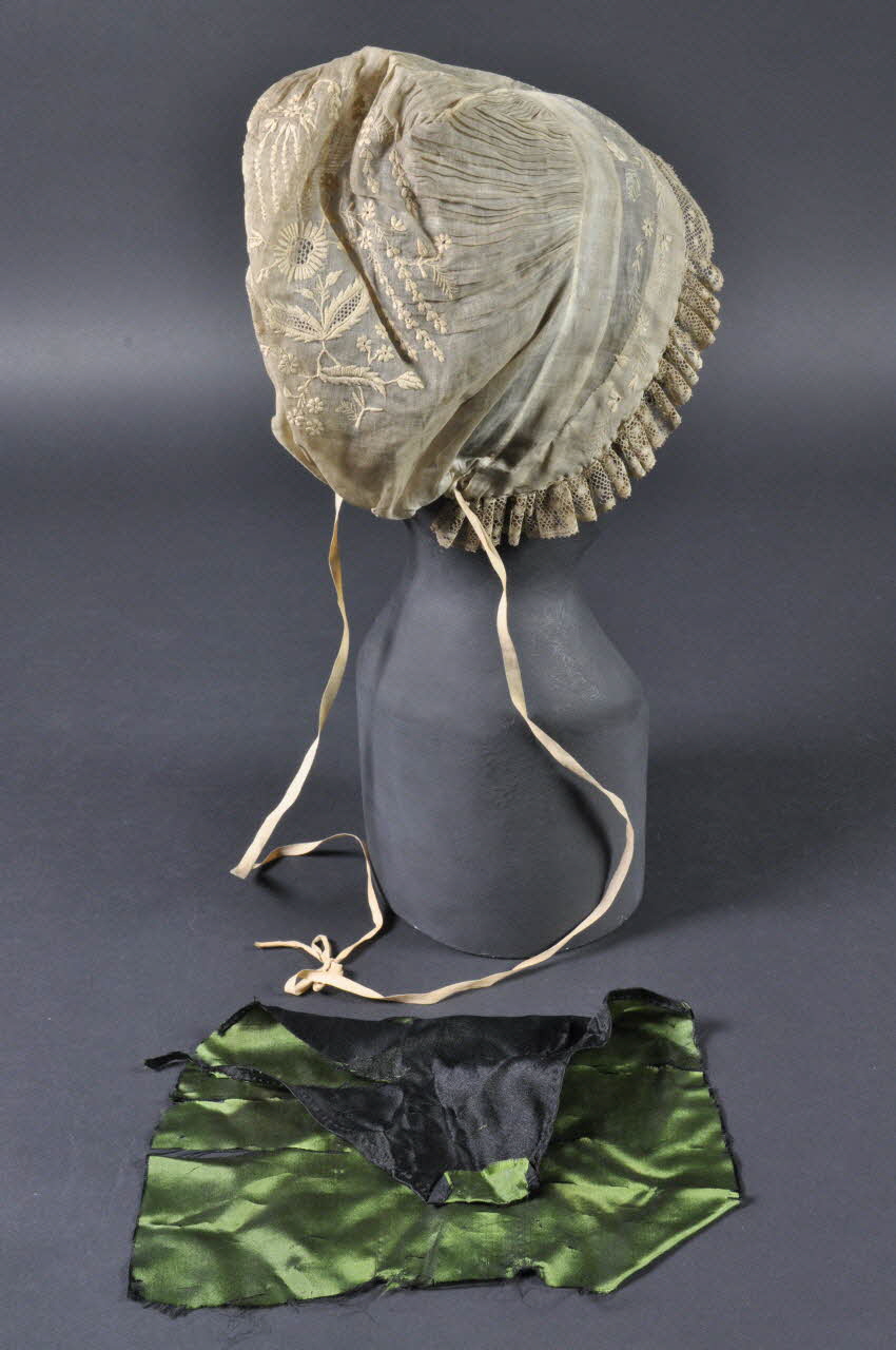 bonnet de fête 1957.155.31 Photo Mucem