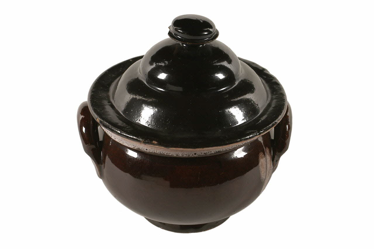 Poterie La Villa soupière Pays de la Loire, France 1900 1937.53.25.1-2 Photo