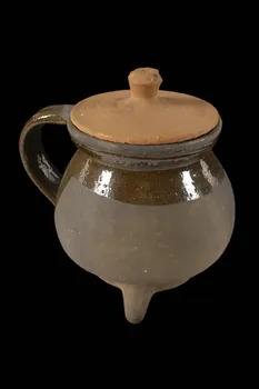 pot 1938.164.3.1-2 Photo