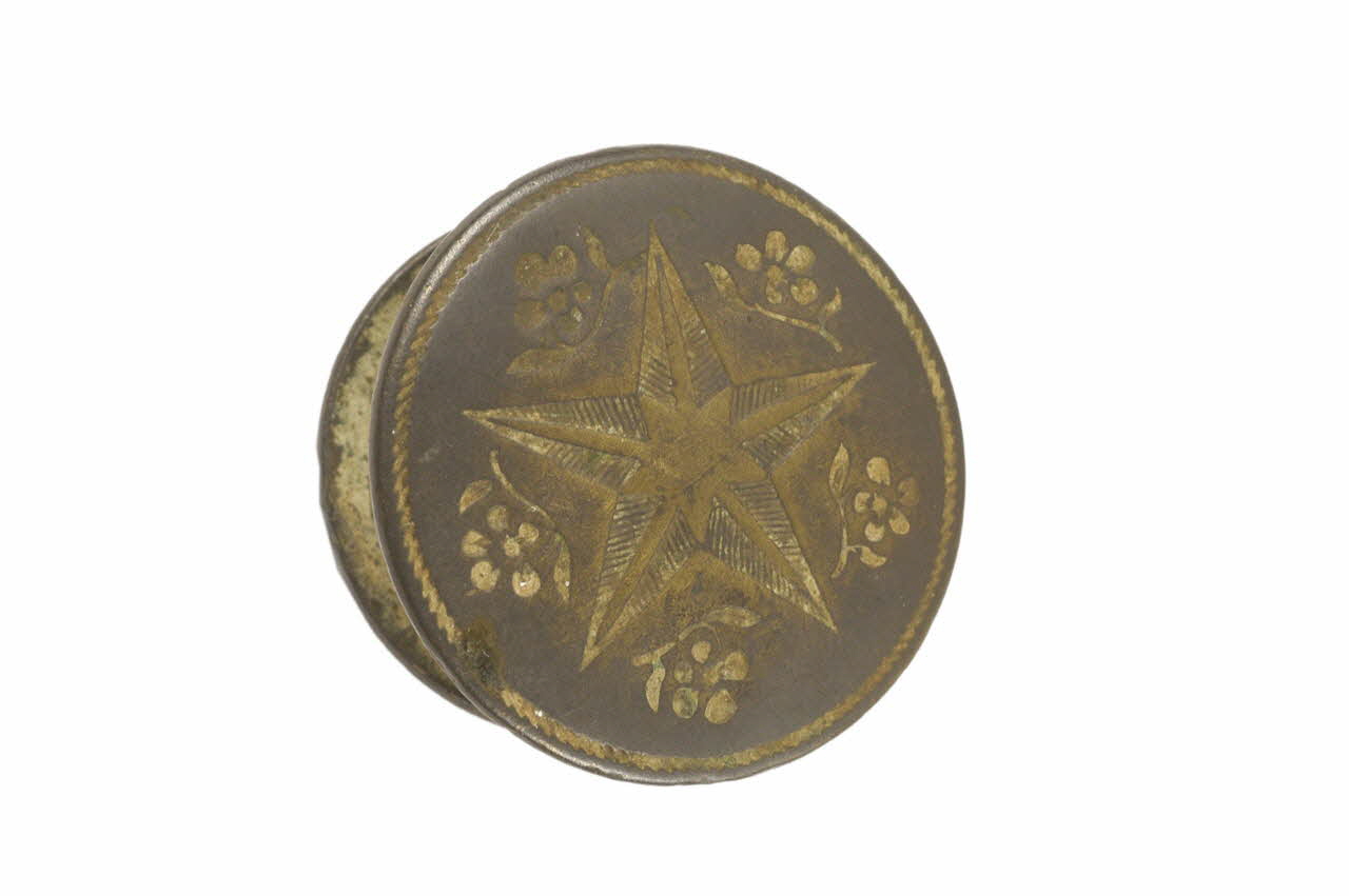 bouton double 1938.5.164.1 Photo