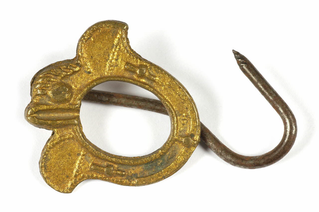 CROCHET DE TABLIER D'ARTISAN 1941.26.5 Photo