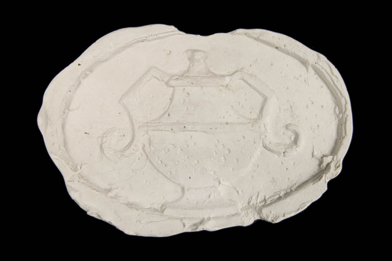 Maurice Coz moulage Détail du décor de la traverse basse d'un buffet bas Bourgogne, France 1941/6/14 1941.38.23 Photo