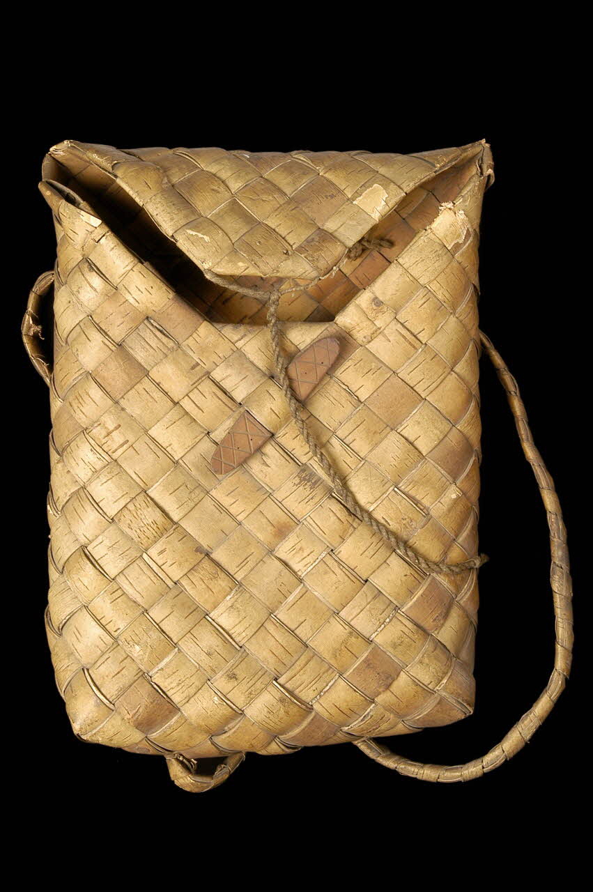 SAC A DOS DMH.X1942.70 Photo MNHN / photo Mucem /Anne Maigret