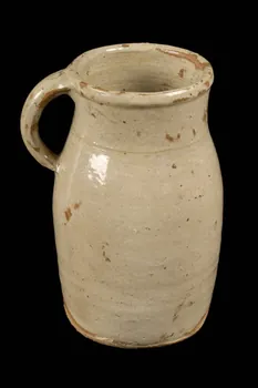 pot à lait de déjeuner 1943.4.41 Photo