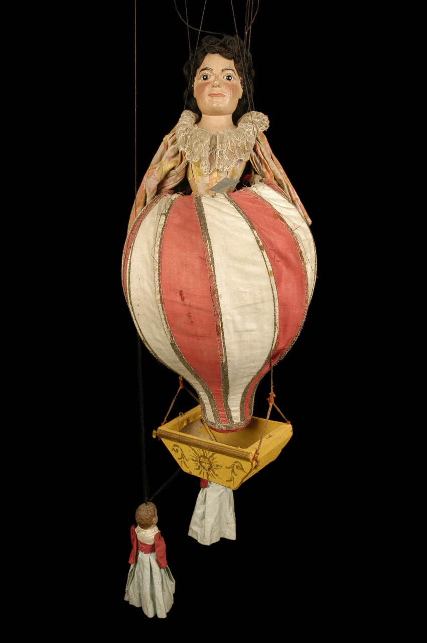 Jacques Horward marionnette à fils Madame Blanchard Île-de-France, France 1861 1945.8.24.1-4 Photo