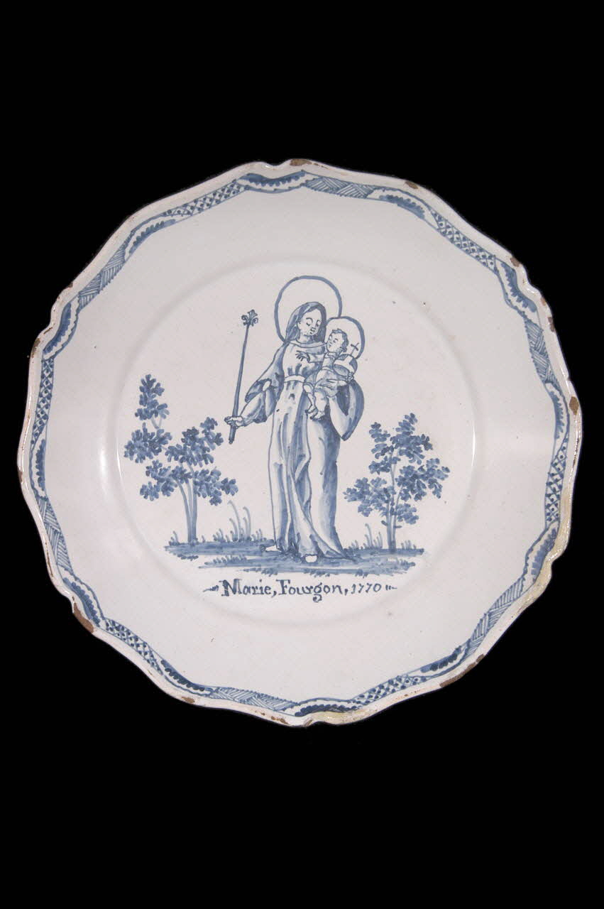 assiette plate assiette patronymique Bourgogne, France 1770 1946.112.5 Photo