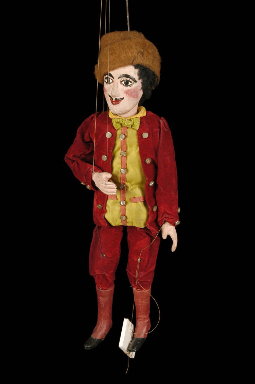 Samuel Dulaar marionnette à tringle et à fils Jeannot le laboureur Picardie, France 1913 1948.6.38 Photo