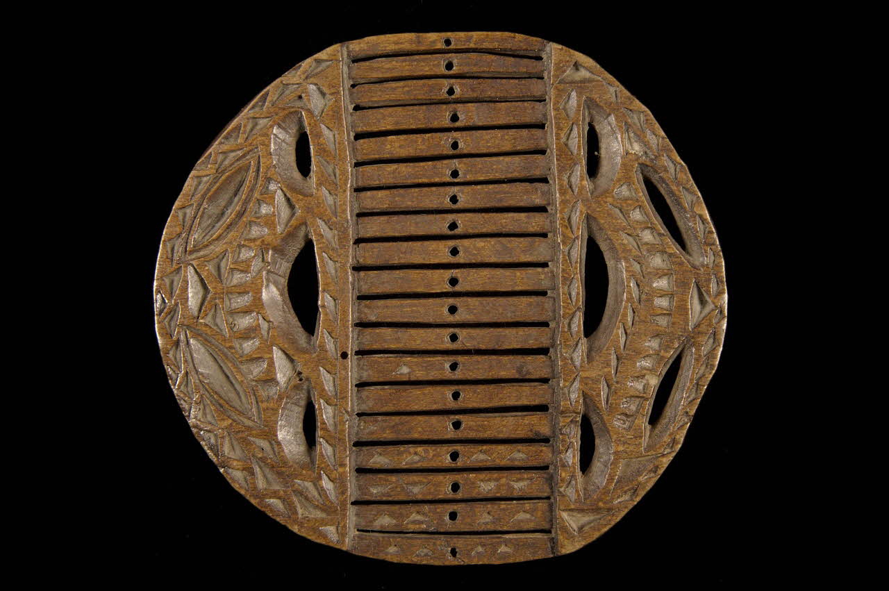 passette à rubans 1950.4.14 Photo