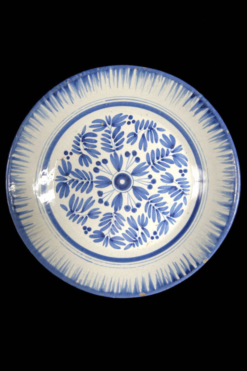assiette calotte 1951.43.77 Photo