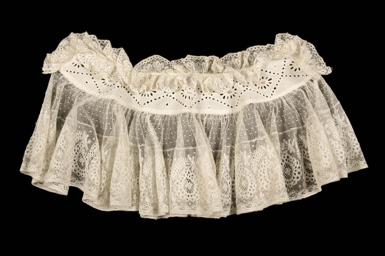 collerette 1952.75.2 Photo