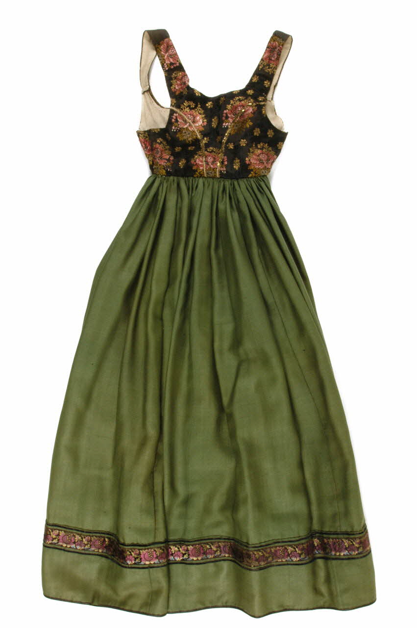 robe 1952.75.6 Photo