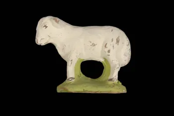 Louis Neveu figurine de crèche santon Provence-Alpes-Côte d'Azur, France 1951 1952.8.13 Photo