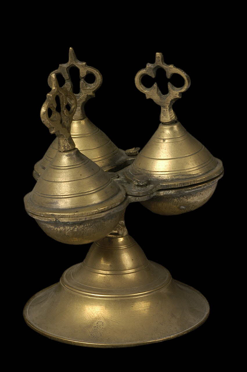 brûle-parfum thymiato DMH1953.59.15 Photo