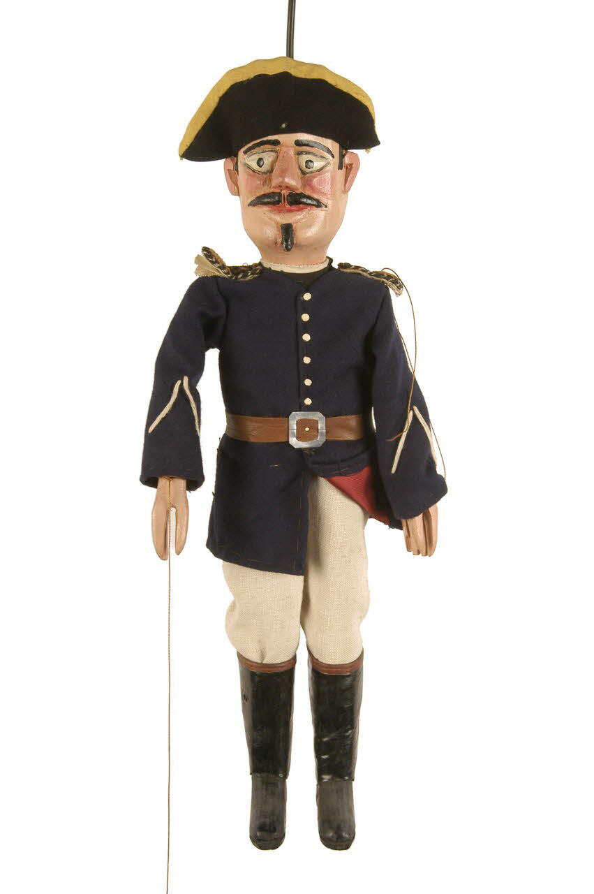 Jules Vallée marionnette à tringle et à fils Gendarme 1954 1954.77.6 Photo