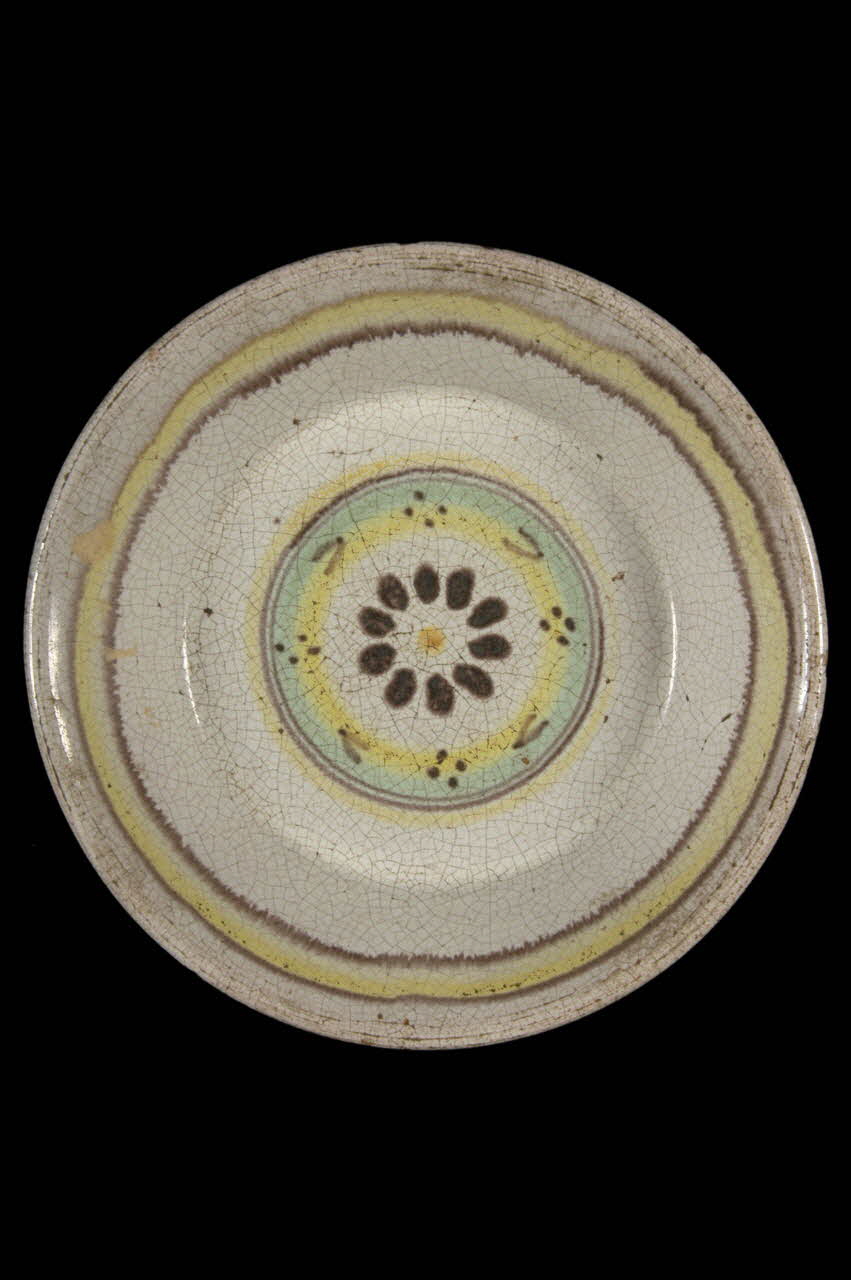 assiette calotte 1955.75.61 Photo