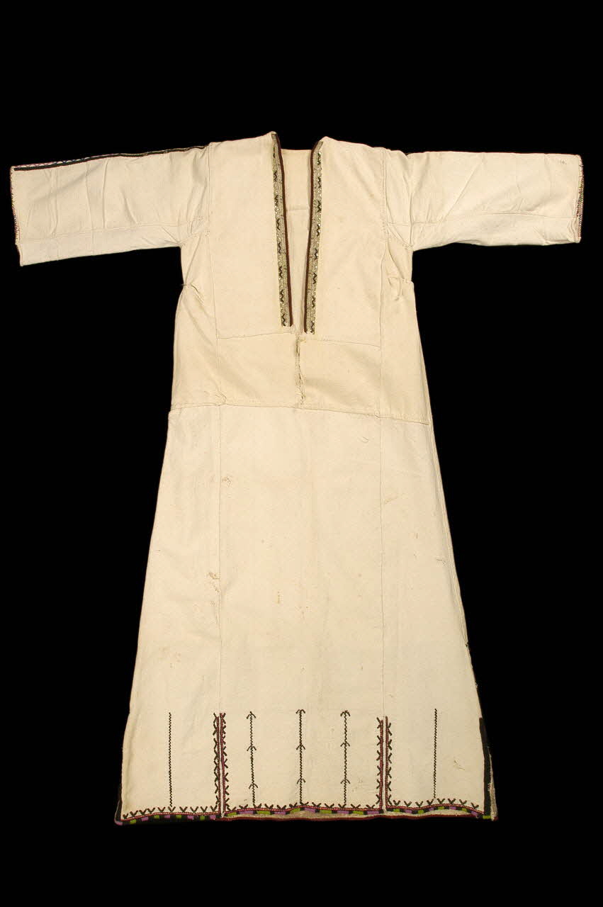 chemise DMH.D1955.8.104 Photo