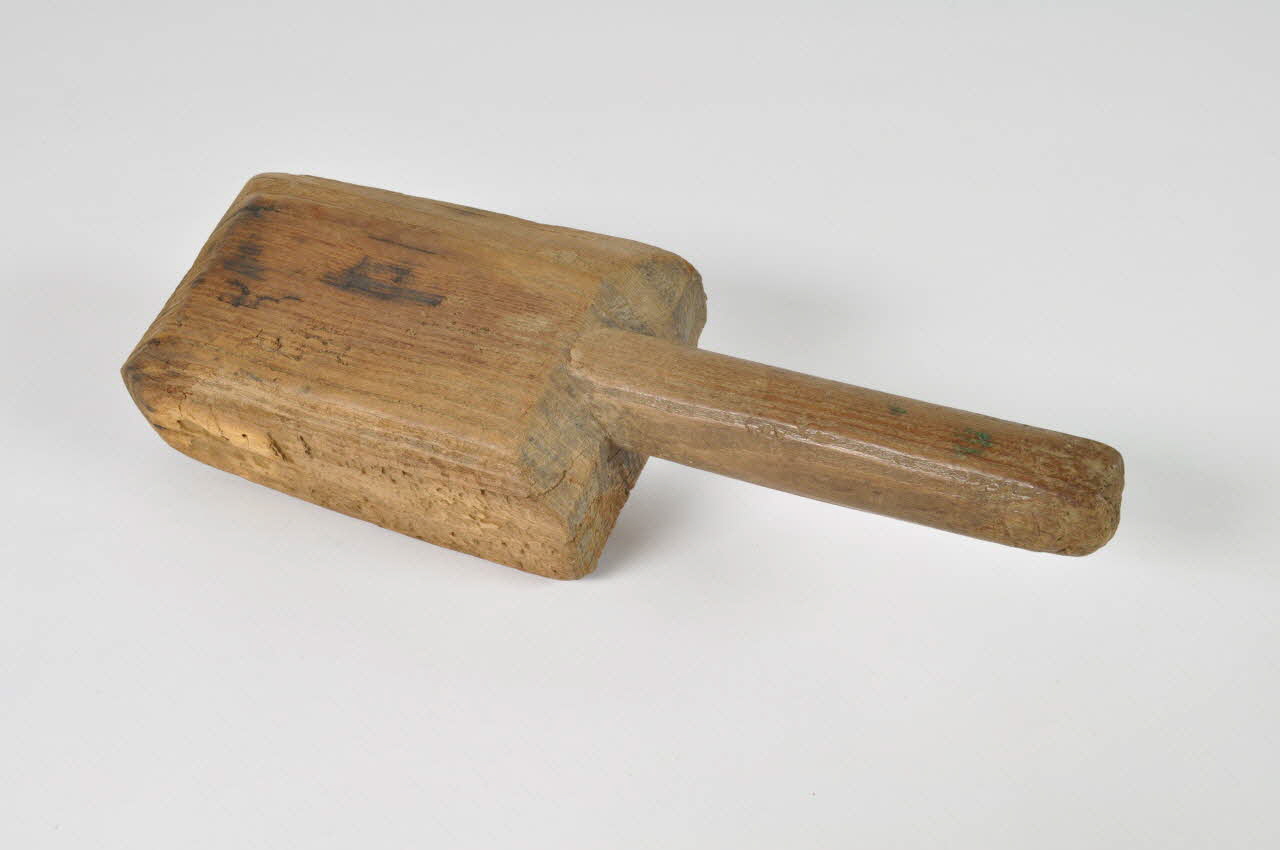 battoir à linge bacèu 1959.110.283 Photo Mucem