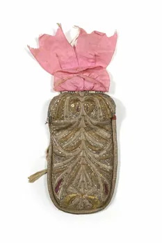 cache-chignon khesa DMH1955.50.1  Photo