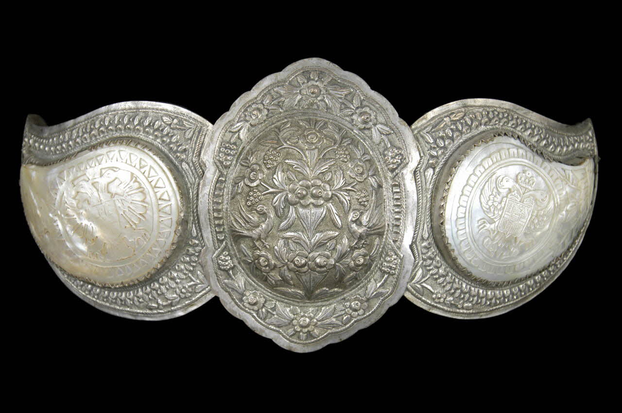boucle de ceinture DMH1955.59.1009.1-2  Photo MNHN / photo Mucem /Anne Maigret
