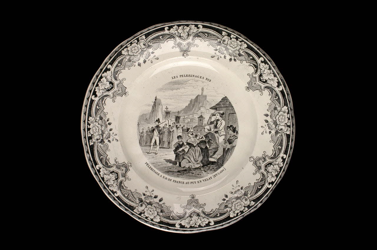 FaïEnces ; Lebeuf Milliet Et Cie assiette plate Picardie, France 1868-1876 1956.115.2 Photo