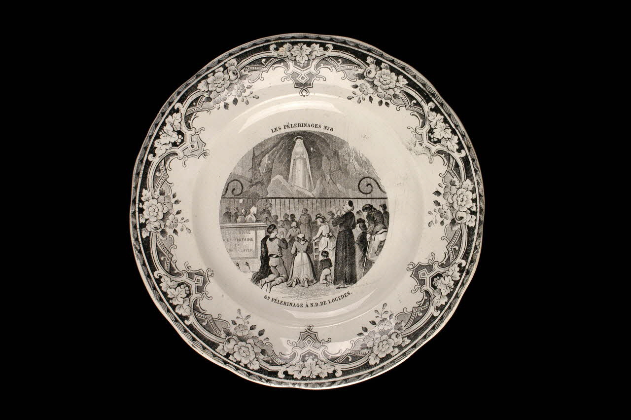 FaïEnces ; Lebeuf Milliet Et Cie assiette plate Picardie, France 1868-1876 1956.115.5 Photo