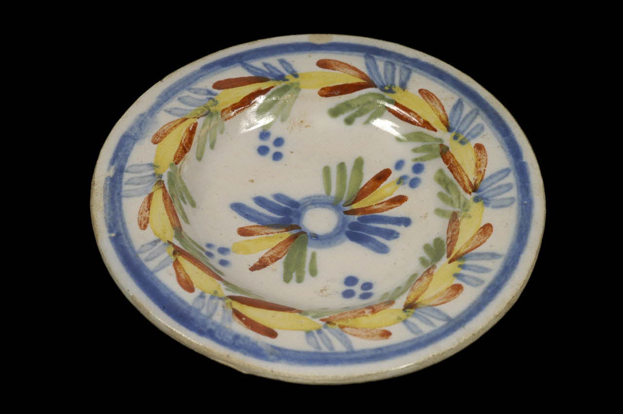 assiette plate 1956.126.11 Photo