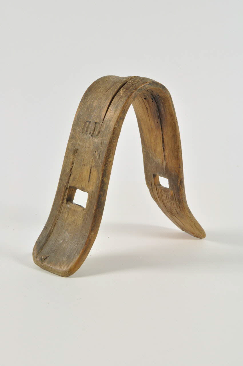 COLLIER DE BREBIS coulas 1959.110.332 Photo Mucem