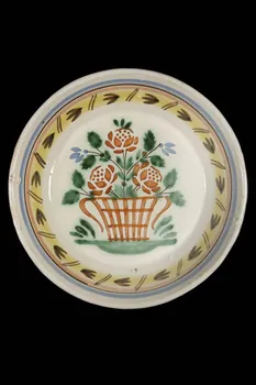 assiette calotte Bourgogne, France 1957 1957.39.57 Photo