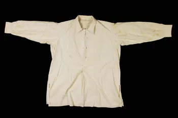 chemise 1957.84.1 Photo