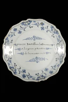 assiette plate France 1756 1958.28.2 Photo