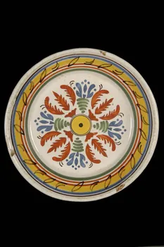 assiette calotte Bourgogne, France 1958 1958.96.2 Photo