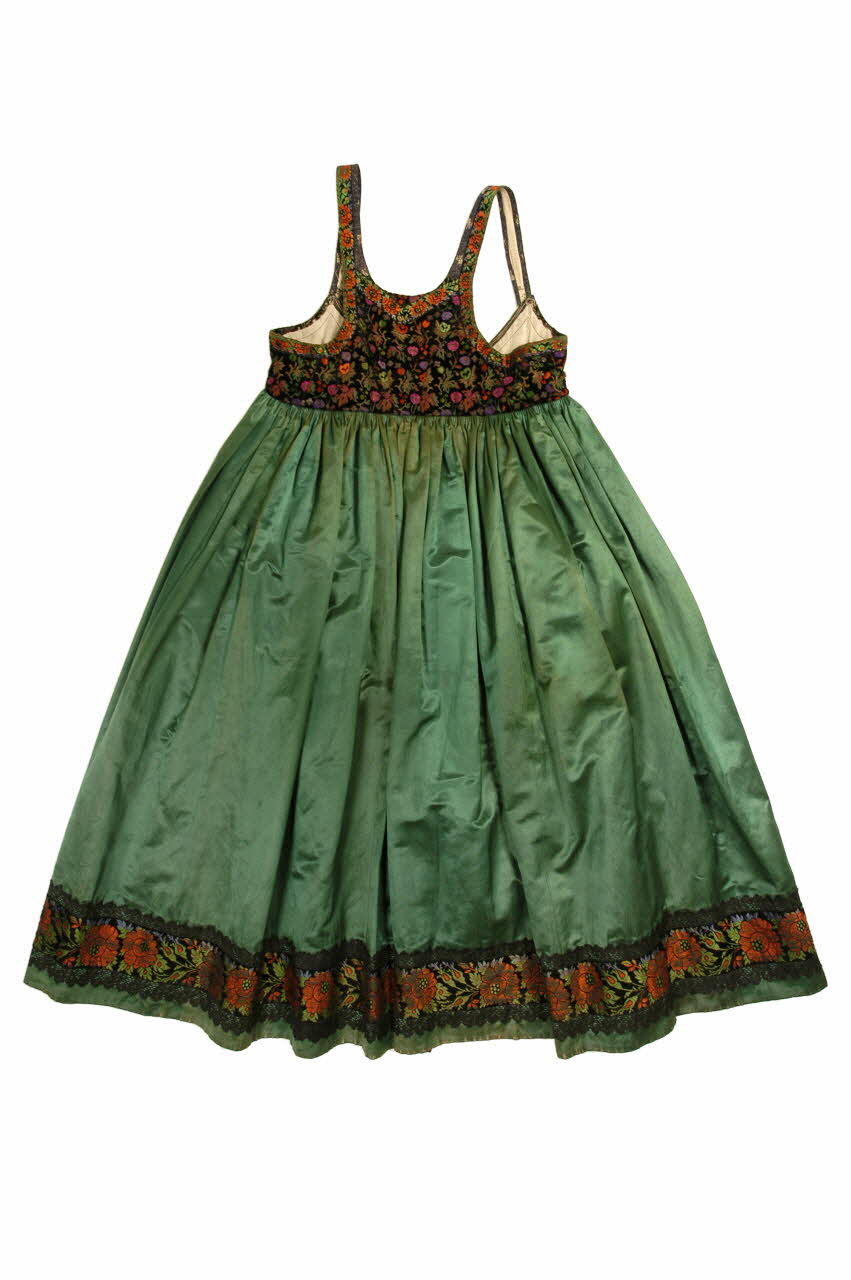 robe 1900-1910 1960.125.1.1 Photo