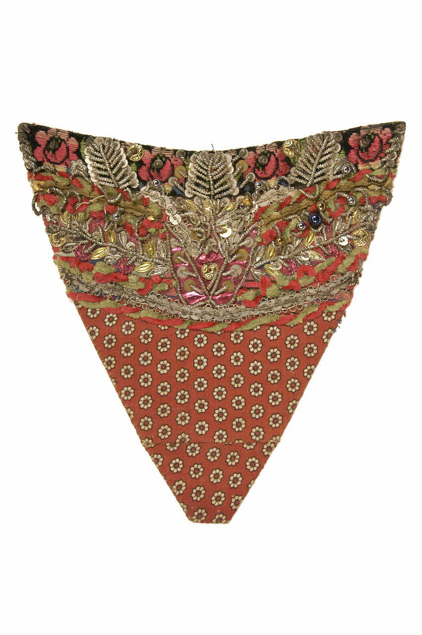 plastron 1900-1910 1960.125.1.3 Photo