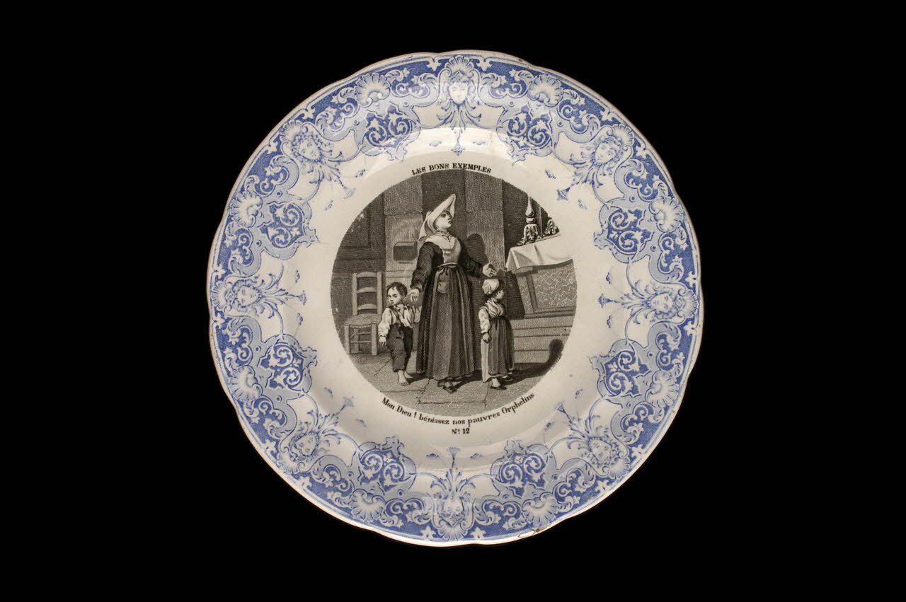 Geoffroy, De Boulen Et Cie; assiette plate Centre, France 1870 1960.14.6 Photo