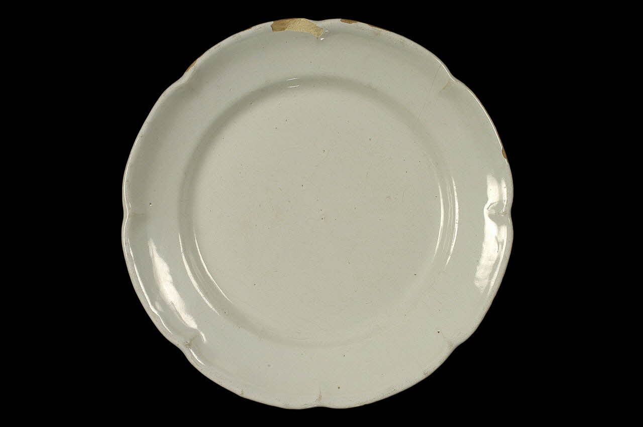 assiette plate 1960.77.1 Photo