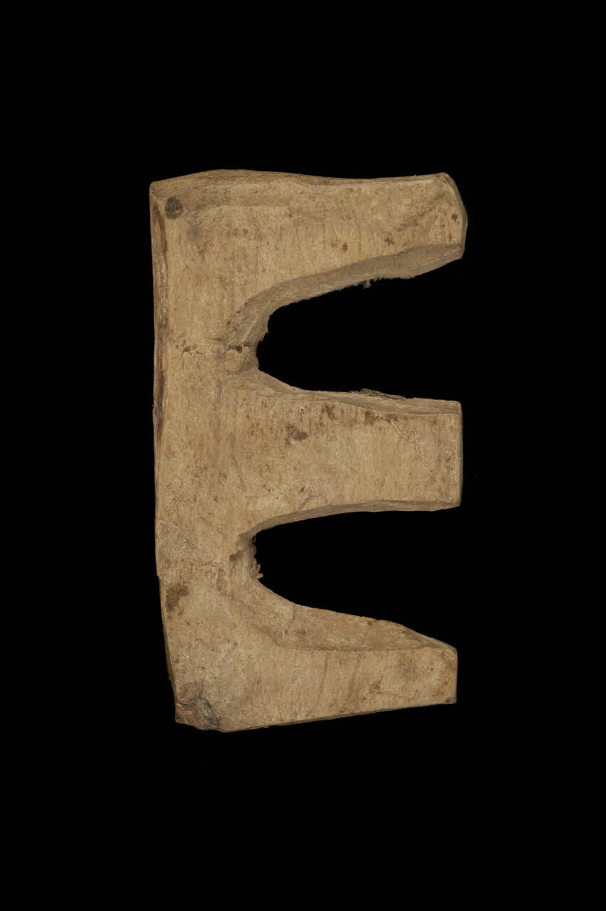 marque à fromage merka ta romage 1961.110.69 Photo