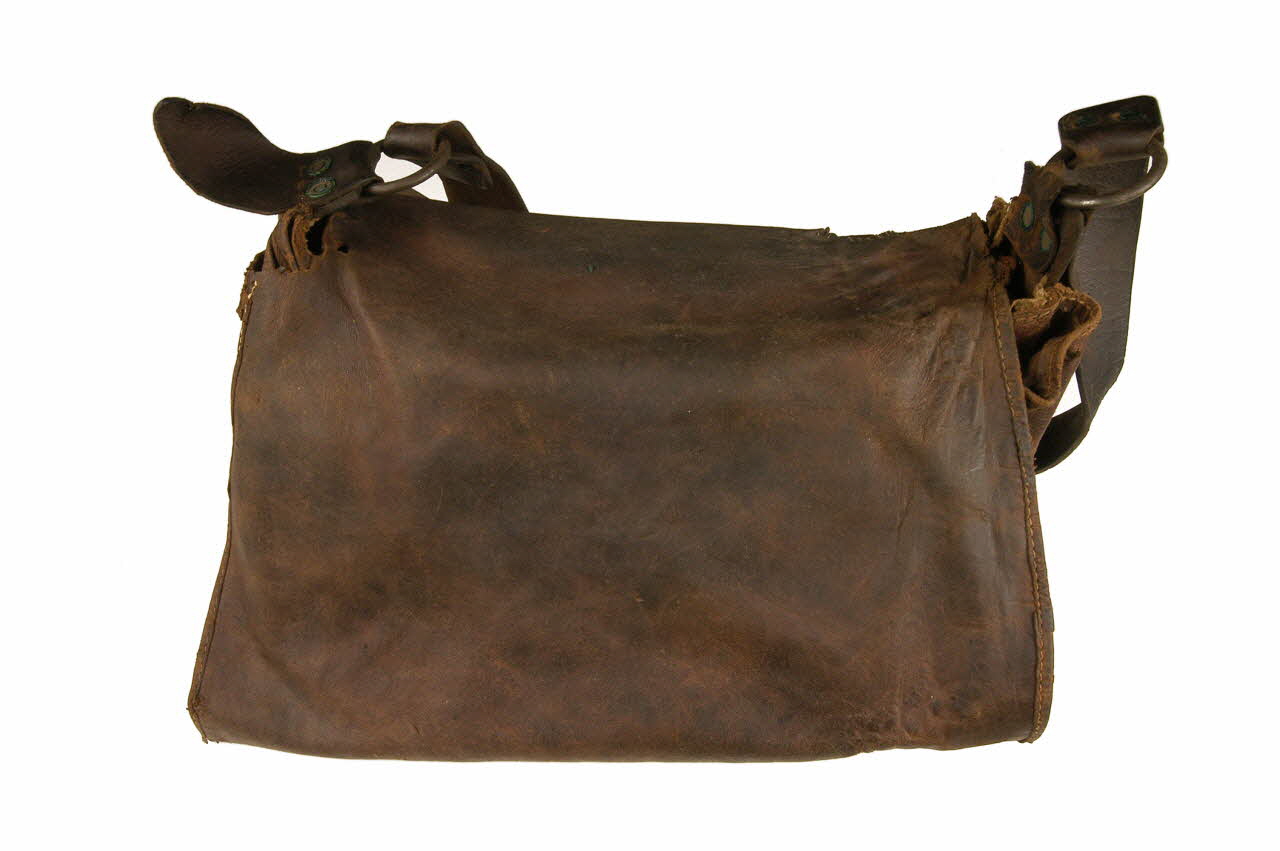 BESACE 1961.30.56 Photo