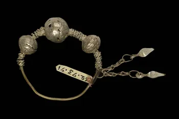 pendant d'oreille DMH1962.73.71 Photo