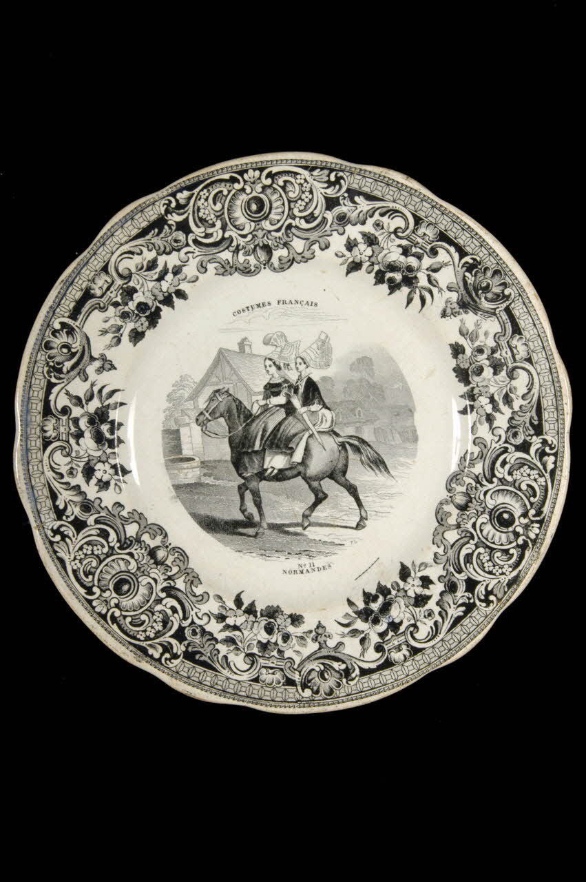 assiette plate 1963.129.11 Photo